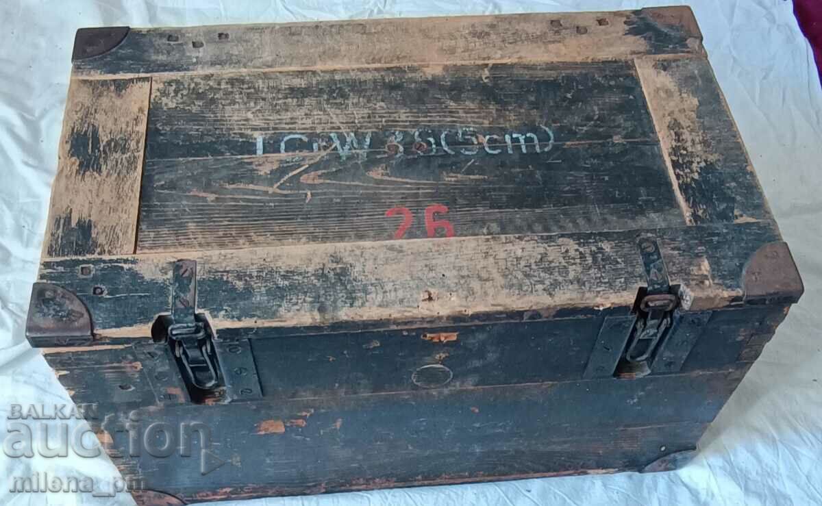 Old wooden war chest - 7 Old wooden war chest - 7