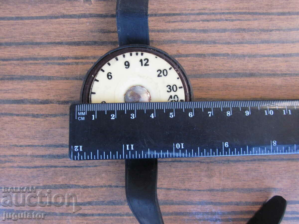 old mechanical diving depth gauge - 6 old mechanical diving depth gauge - 6