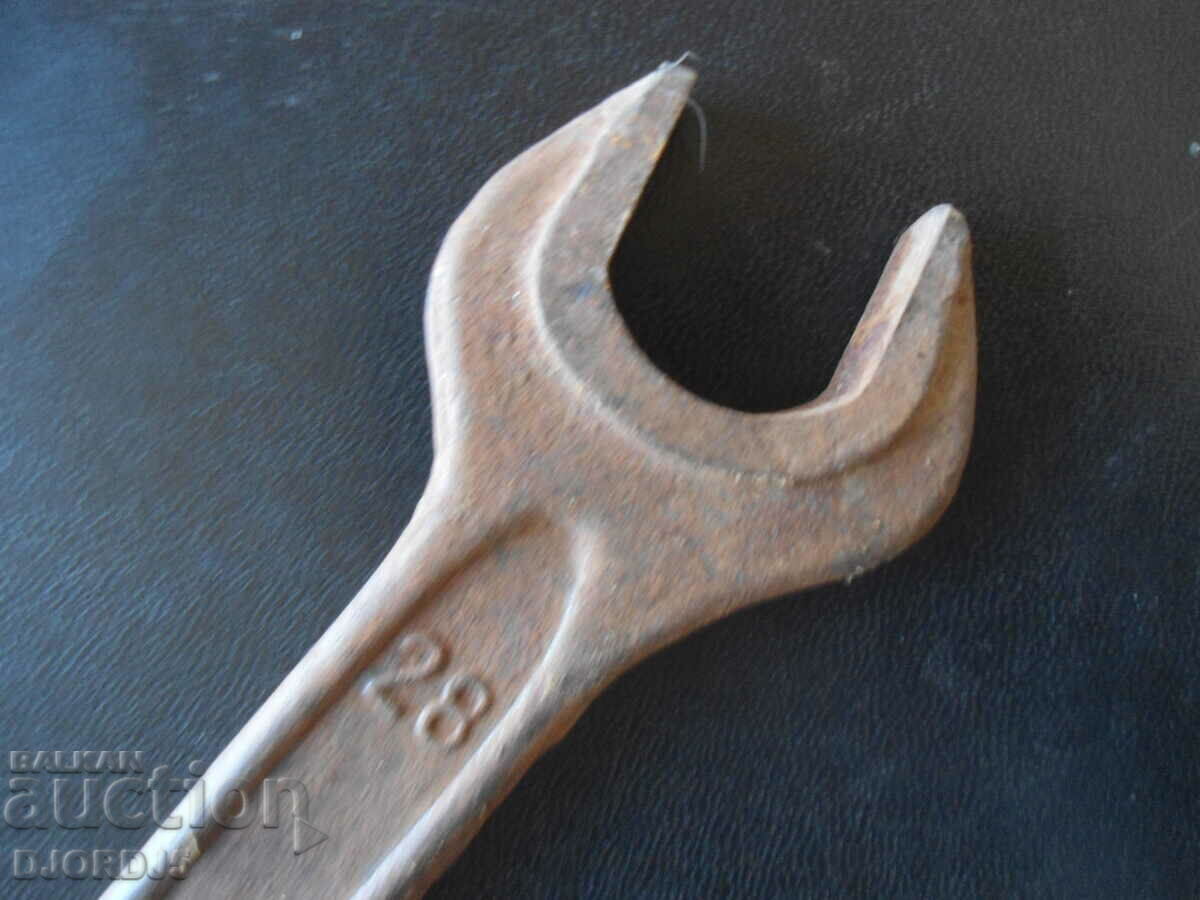 Old key 25-28, CHROME-ALLOY with price 7.00 BGN | € 3.58 Old key 25-28, CHROME-ALLOY with price 7.00 BGN | € 3.58