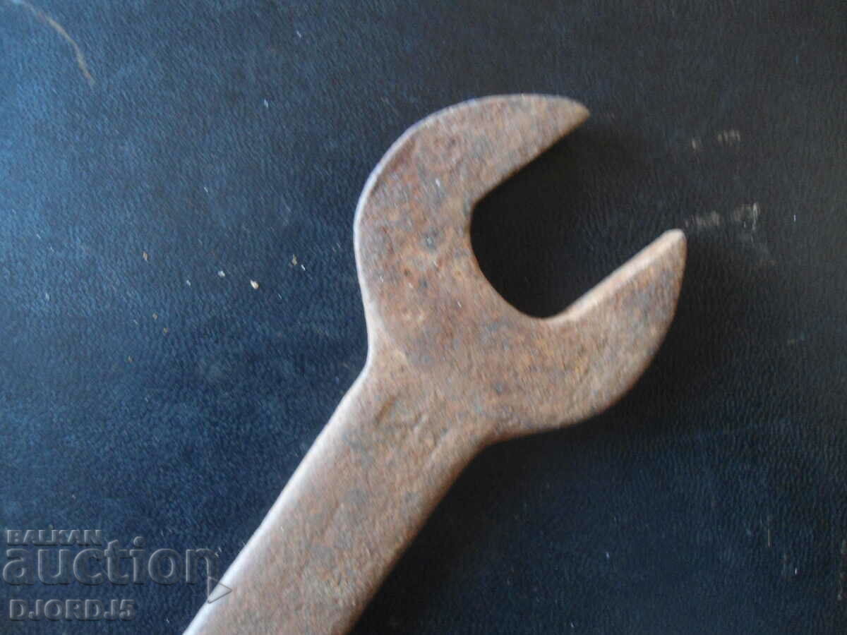 Auction  Old Key 25-28, MADARA