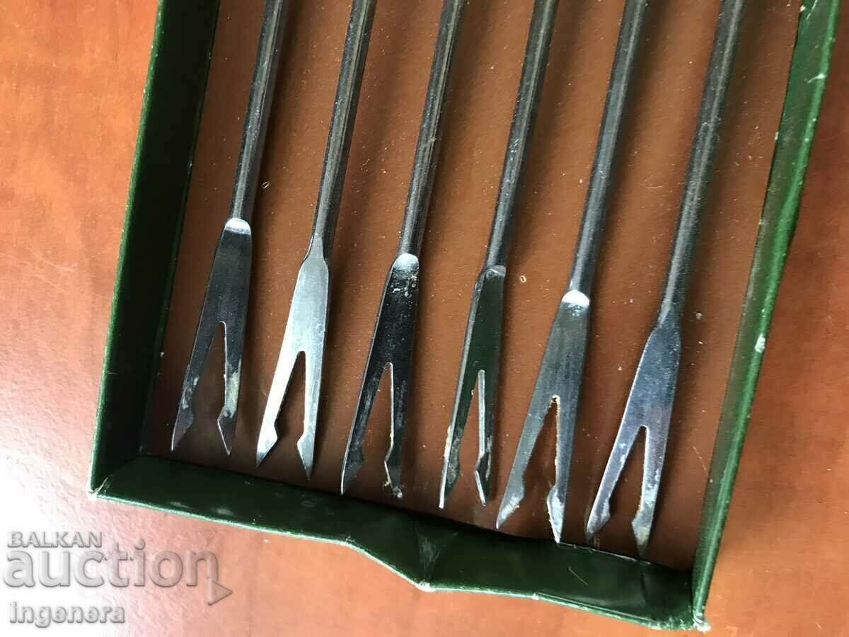 SHEEP FORK METAL WOOD NEW STAINLESS-6 PCS. with price 14.00 BGN | € 7.16 SHEEP FORK METAL WOOD NEW STAINLESS-6 PCS. with price 14.00 BGN | € 7.16
