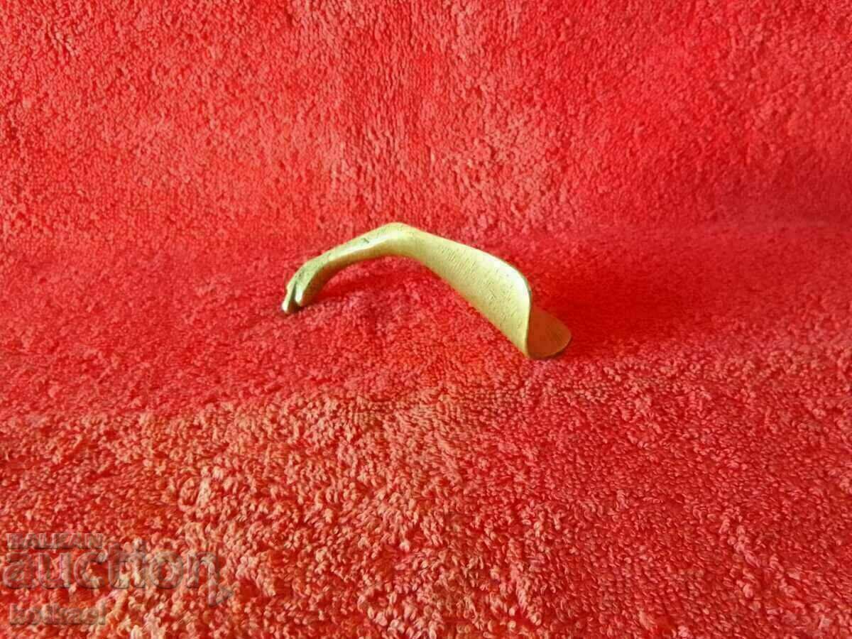 Delivery of Old metal bronze shoemaker