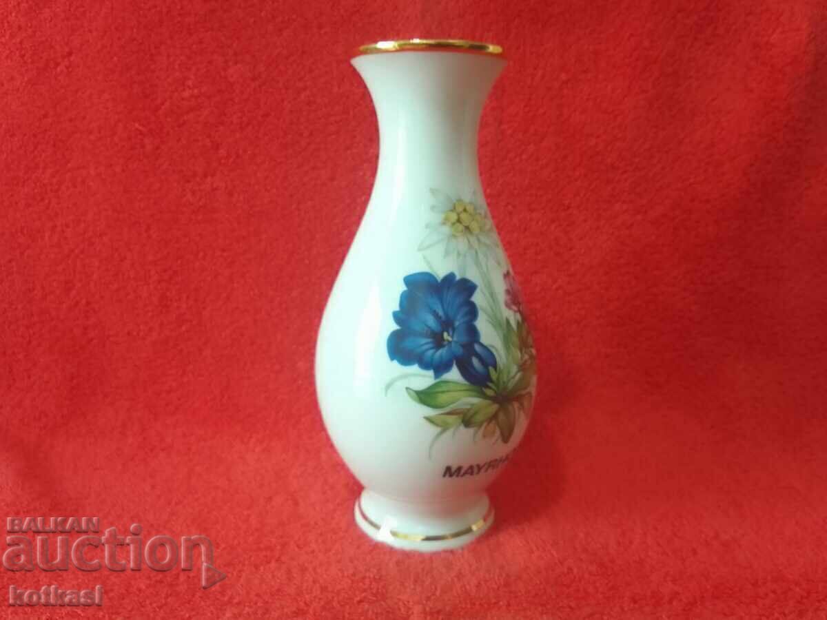Old porcelain Vase Austria MAYRHOFEN gilded beauty with price 35.50 BGN | € 18.15 Old porcelain Vase Austria MAYRHOFEN gilded beauty with price 35.50 BGN | € 18.15
