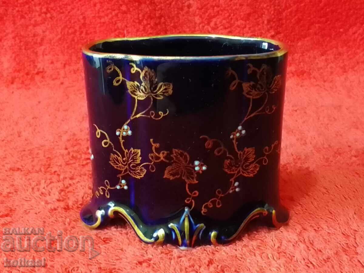 Auction Old porcelain vase stand Alka Kobalt handmade Auction Old porcelain vase stand Alka Kobalt handmade