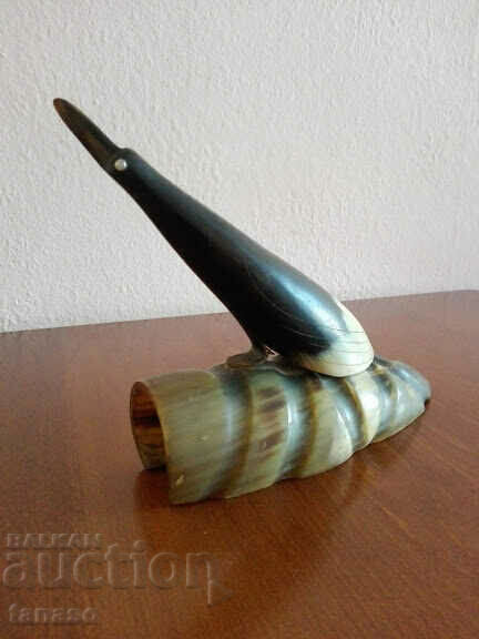 Old figure of a bird made of horn with price 25.00 BGN | € 12.78 Old figure of a bird made of horn with price 25.00 BGN | € 12.78