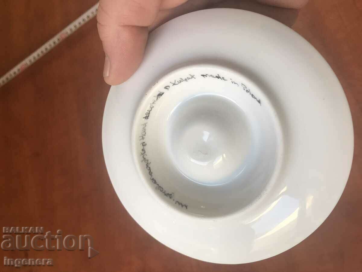 Delivery of PORCELAIN EGG HOLDER HAND DECORATION Delivery of PORCELAIN EGG HOLDER HAND DECORATION