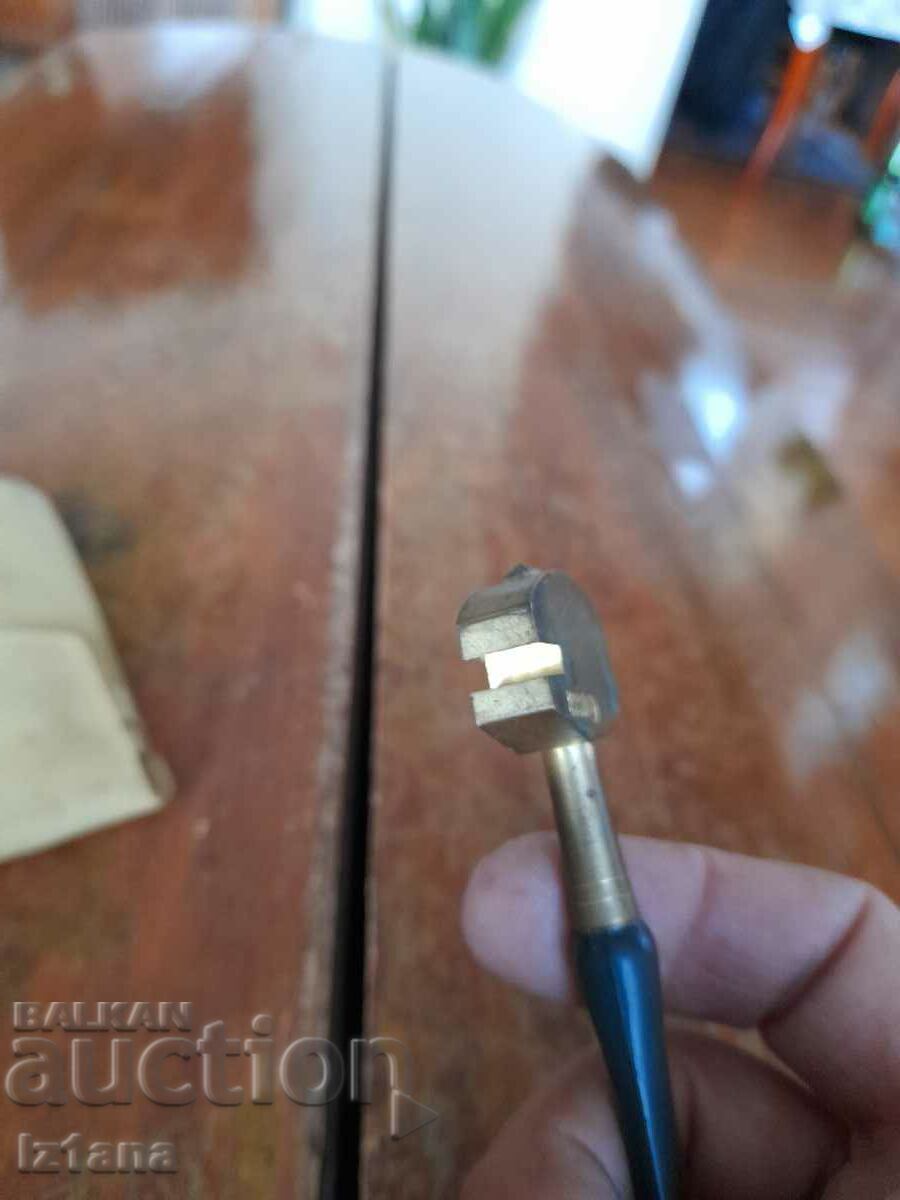 Old Diamond - 6 Old Diamond - 6