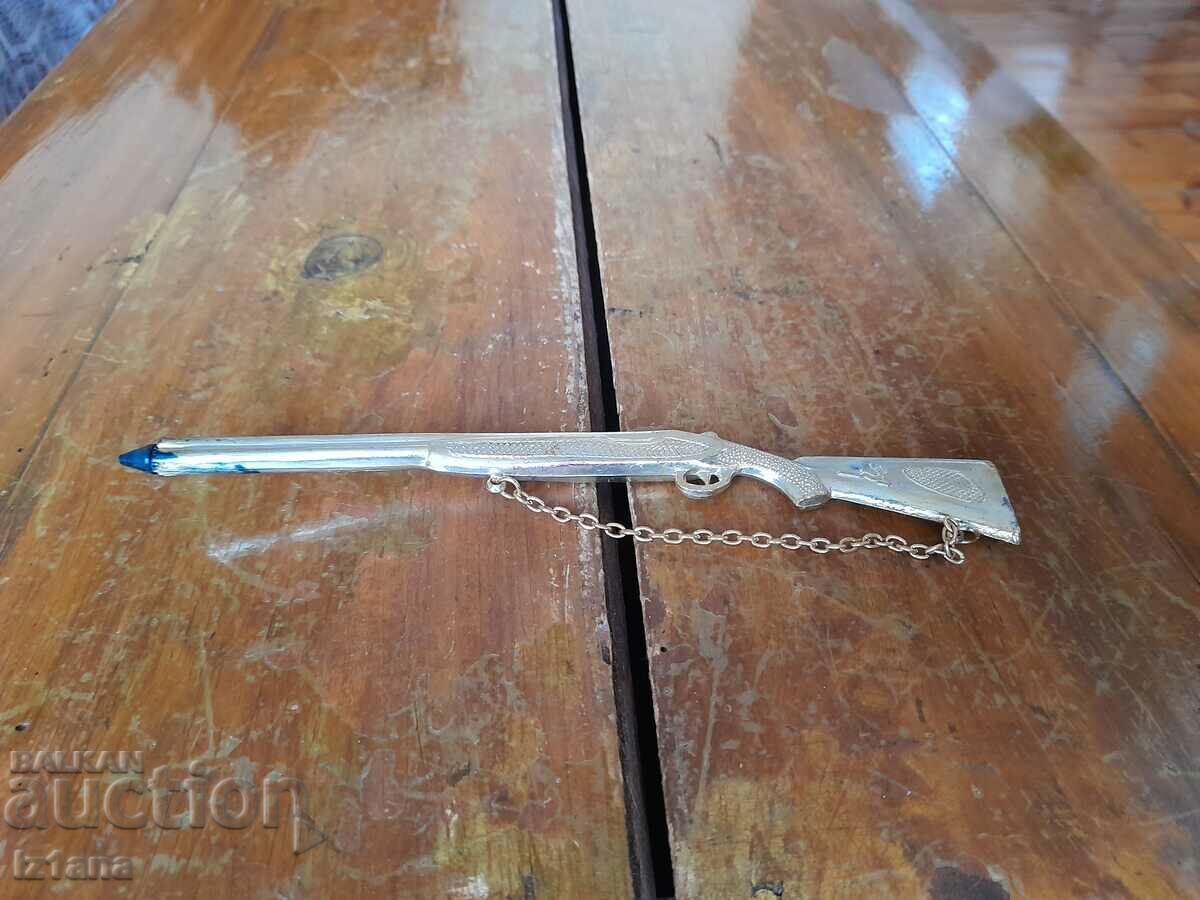 Old pen, chemical, ballpoint pen Rifle Old pen, chemical, ballpoint pen Rifle