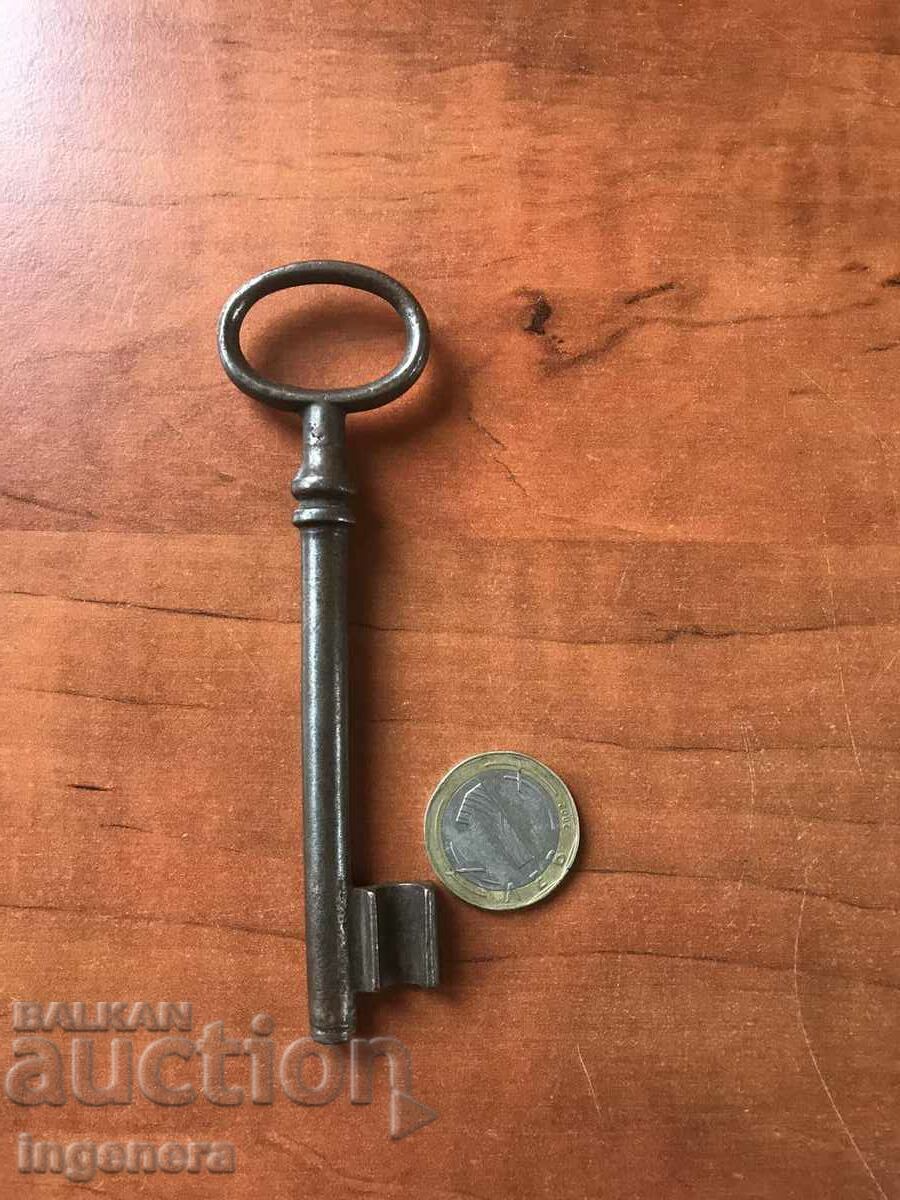 Delivery of KEY ANTIQUE KEYS FOR COLLECTION