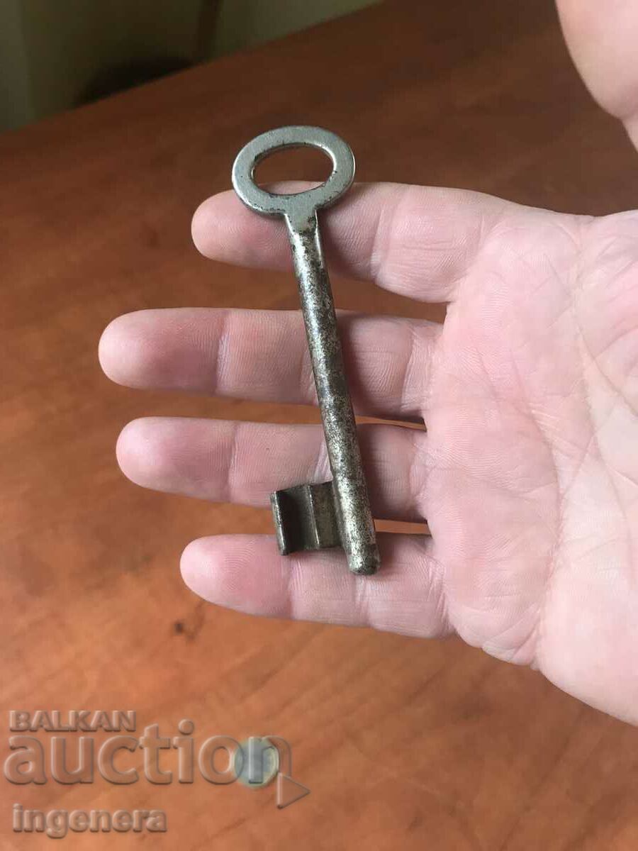 KEY ANTIQUE KEYS FOR COLLECTION