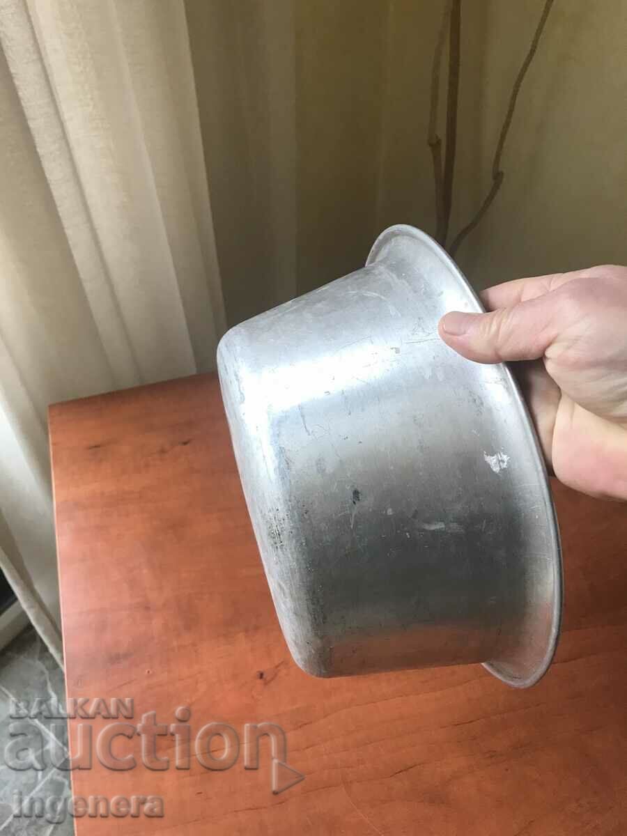 Auction  ALUMINUM ALUMINUM DEEP SALAD BOWL