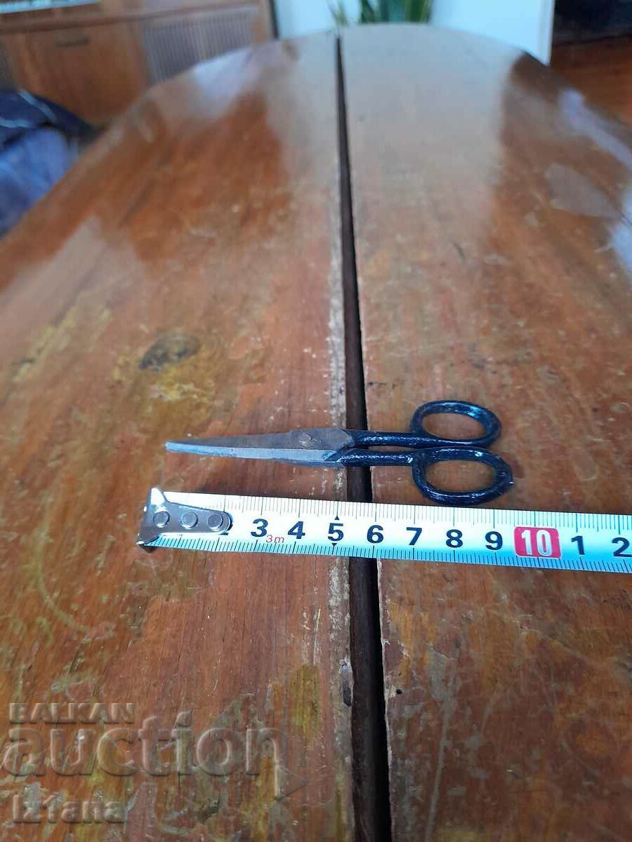 Old scissors, scissors with price 12.00 BGN | € 6.14 Old scissors, scissors with price 12.00 BGN | € 6.14
