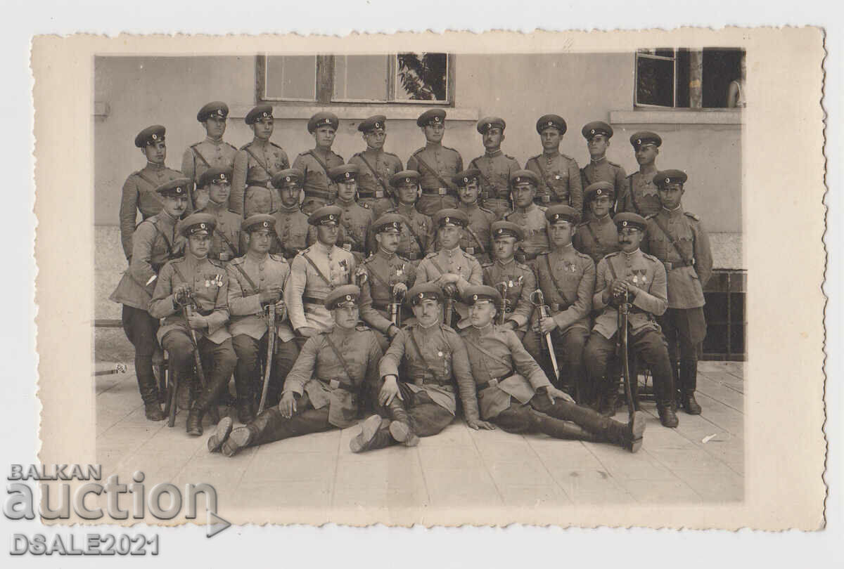 Ofițeri din regimentul de infanterie al patrulea Pleven 1939 foto /49302