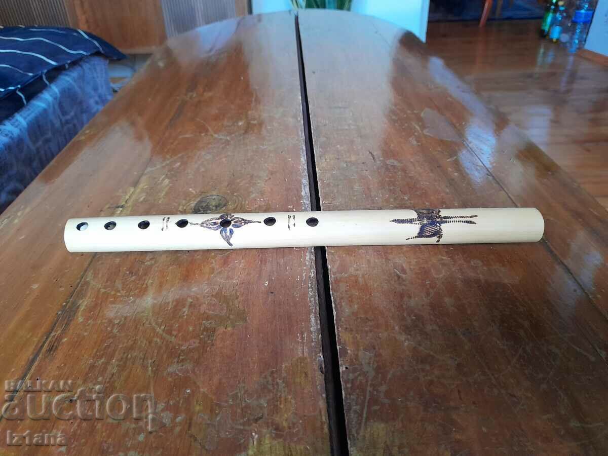 Old rascal, duduk, whistle Old rascal, duduk, whistle