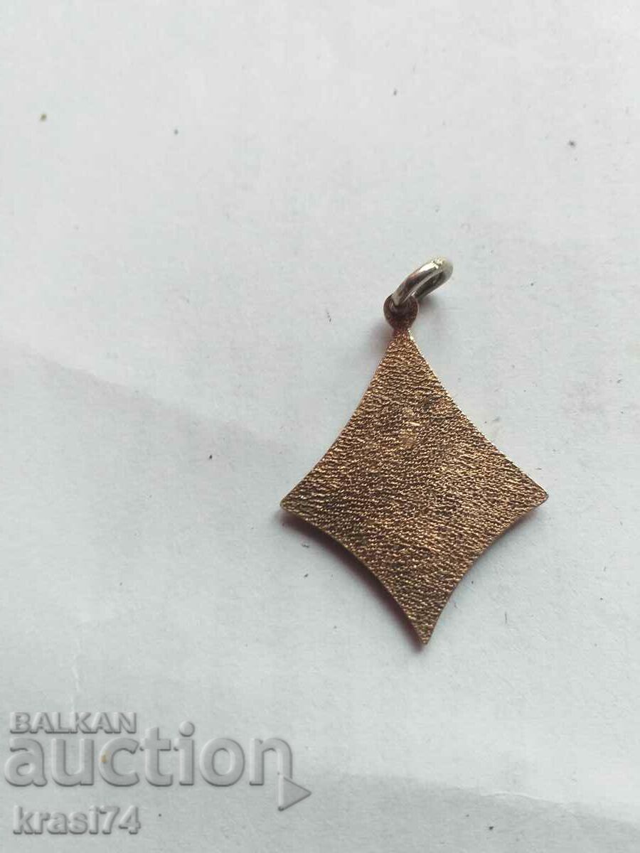 Old gold plated pendant with price 10.00 BGN | € 5.11 Old gold plated pendant with price 10.00 BGN | € 5.11