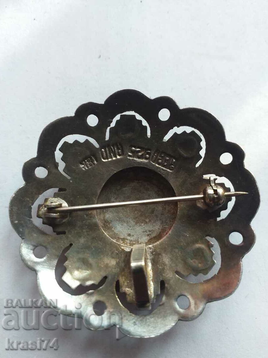 Silver brooch with gold elements with price 120.00 BGN | € 61.36 Silver brooch with gold elements with price 120.00 BGN | € 61.36