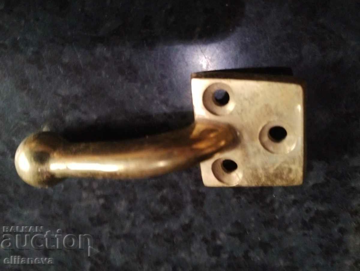 Auction Vintage brass hanger Auction Vintage brass hanger