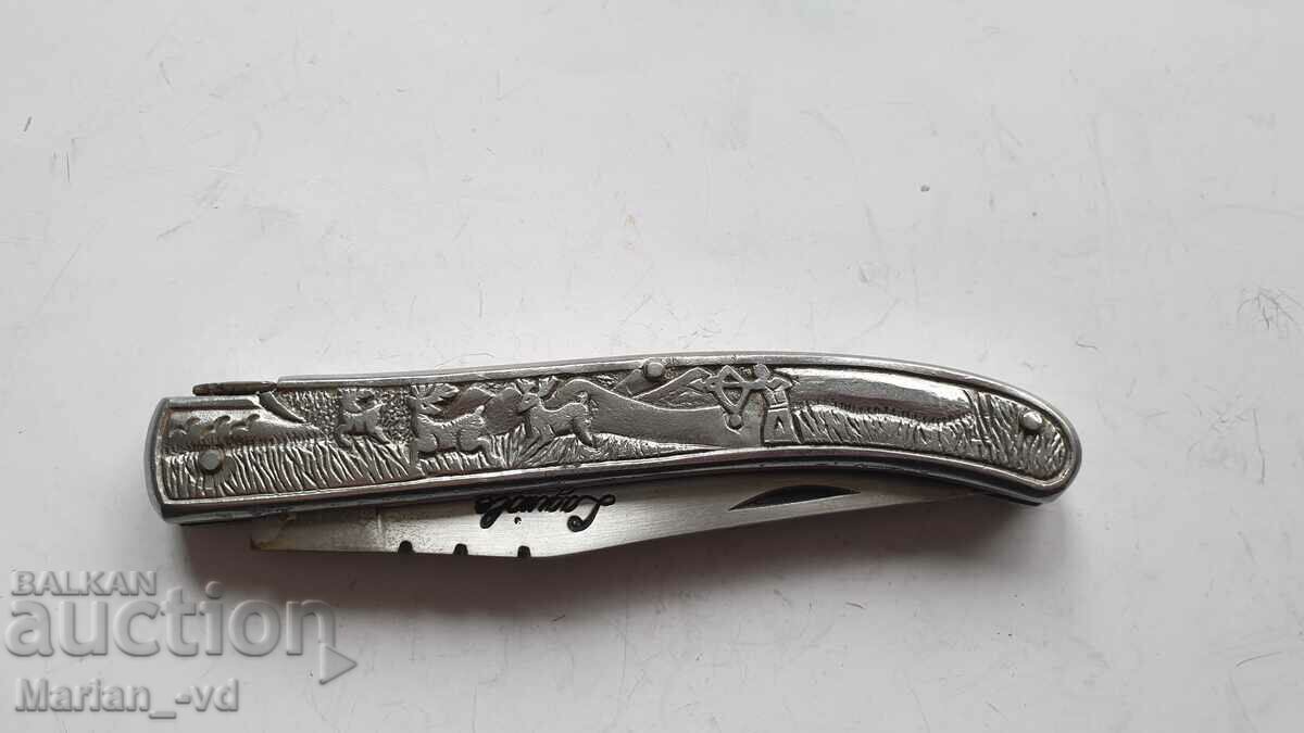 Laguiole folding knife with hunting scene