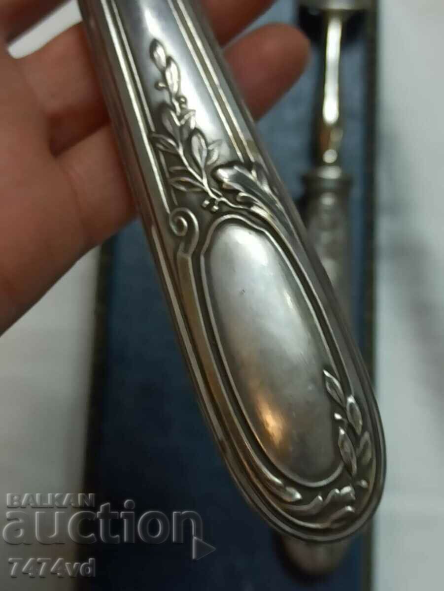 Delivery of LOMPLEKT OLD SILVER CUTLERY