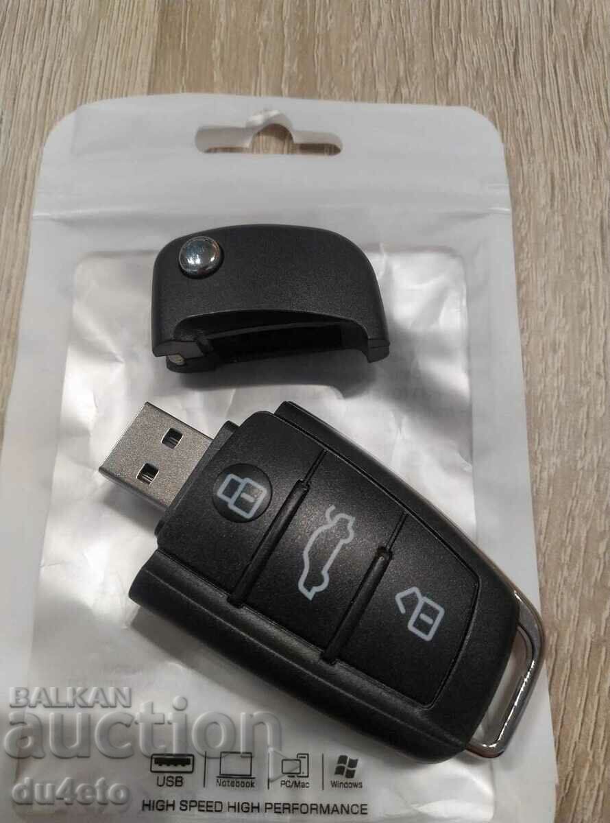 USB 2.0 32 GB flash drive in the shape of a car key,
