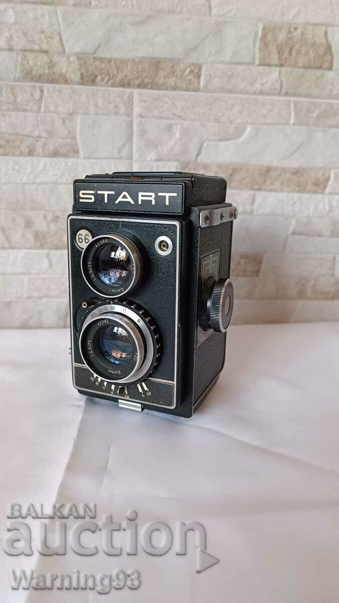 Стар механичен фотоапарат START 66 - 1969 година - Антика