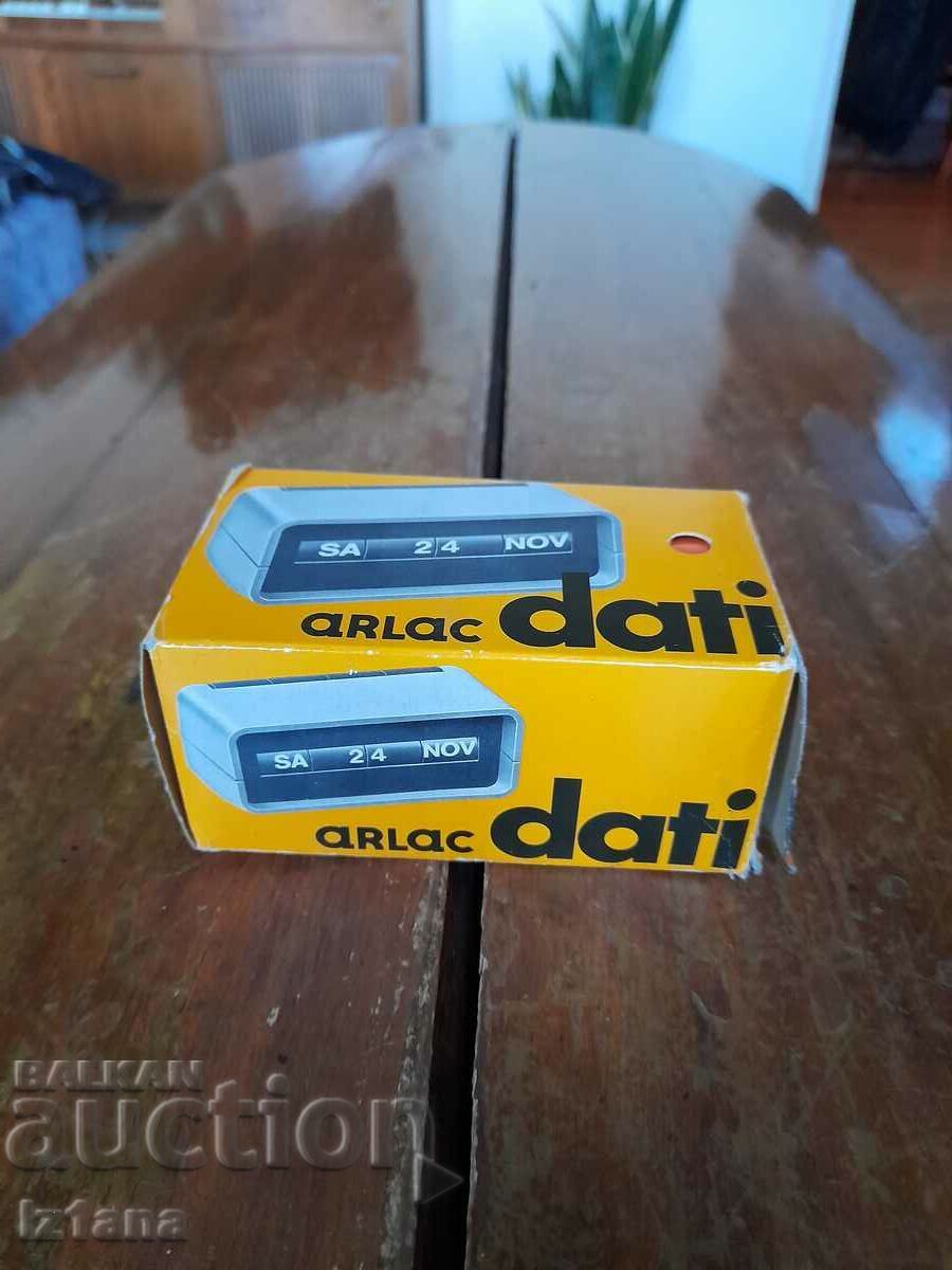 Old hand calendar Old hand calendar