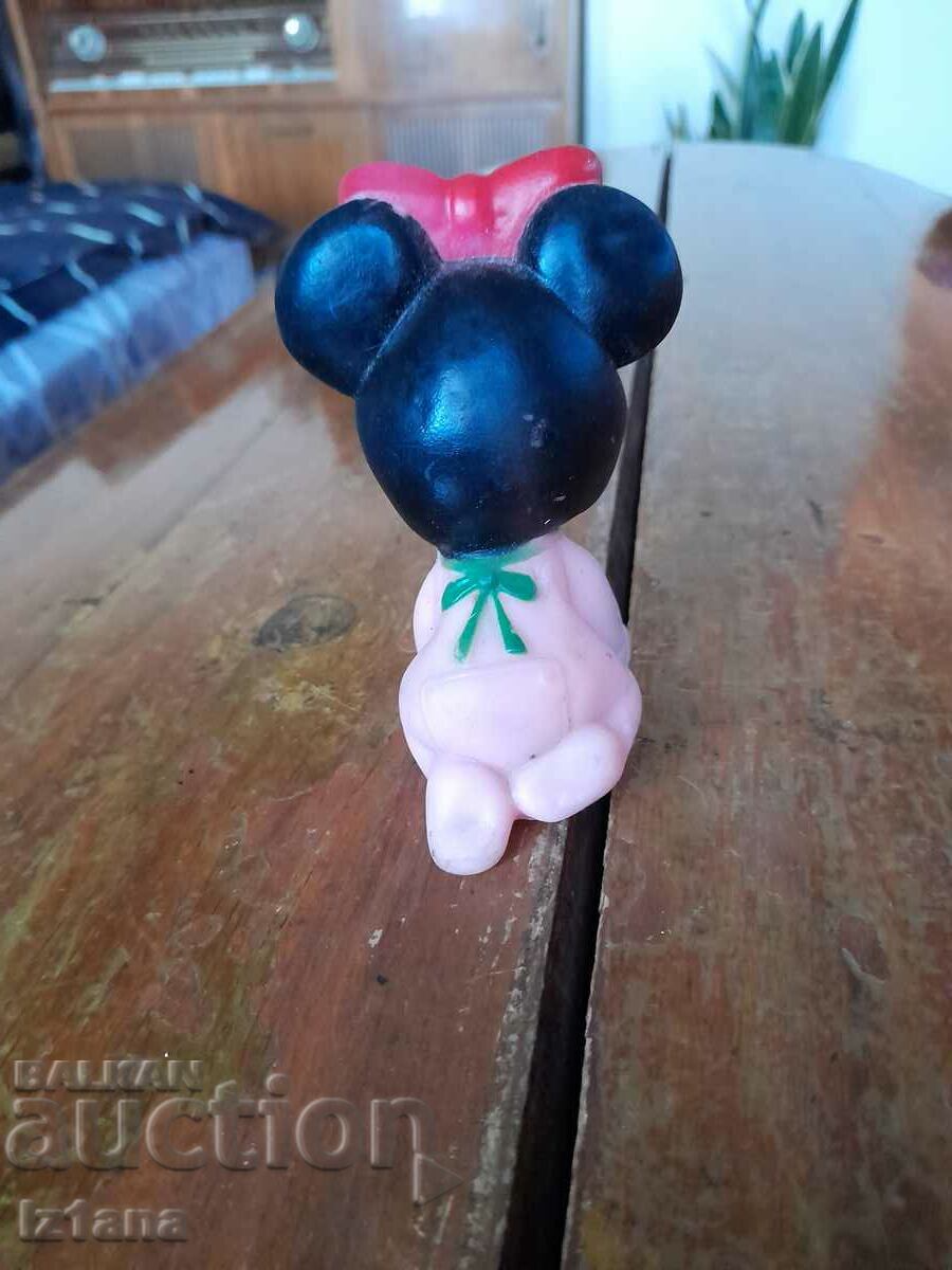 Auction An old Minnie Mouse toy Auction An old Minnie Mouse toy