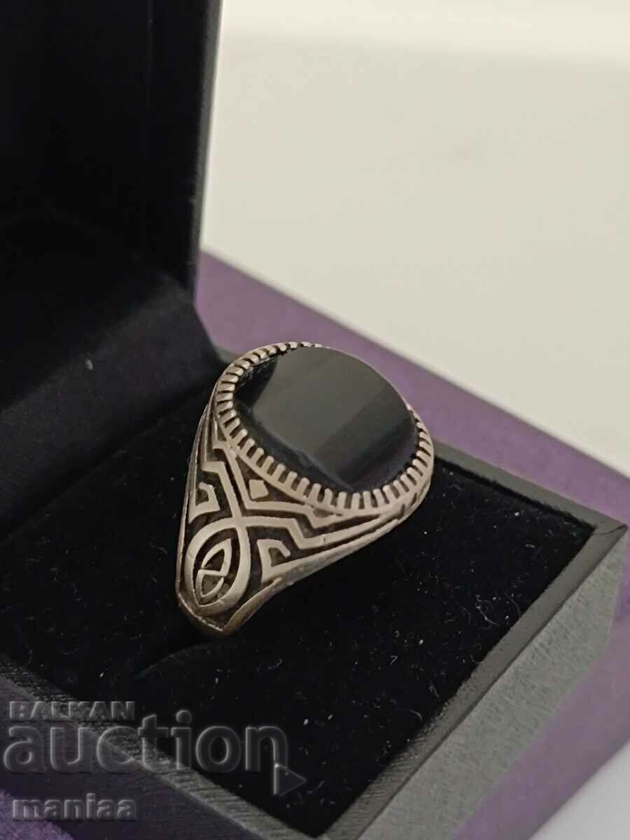 Frumos inel de argint marcat cu Agat Negru #63B
