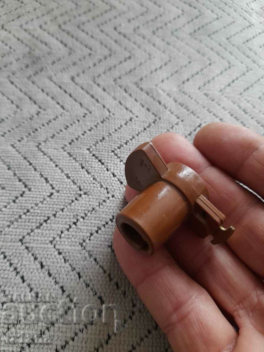 Old distributor cap thumb - 5 Old distributor cap thumb - 5