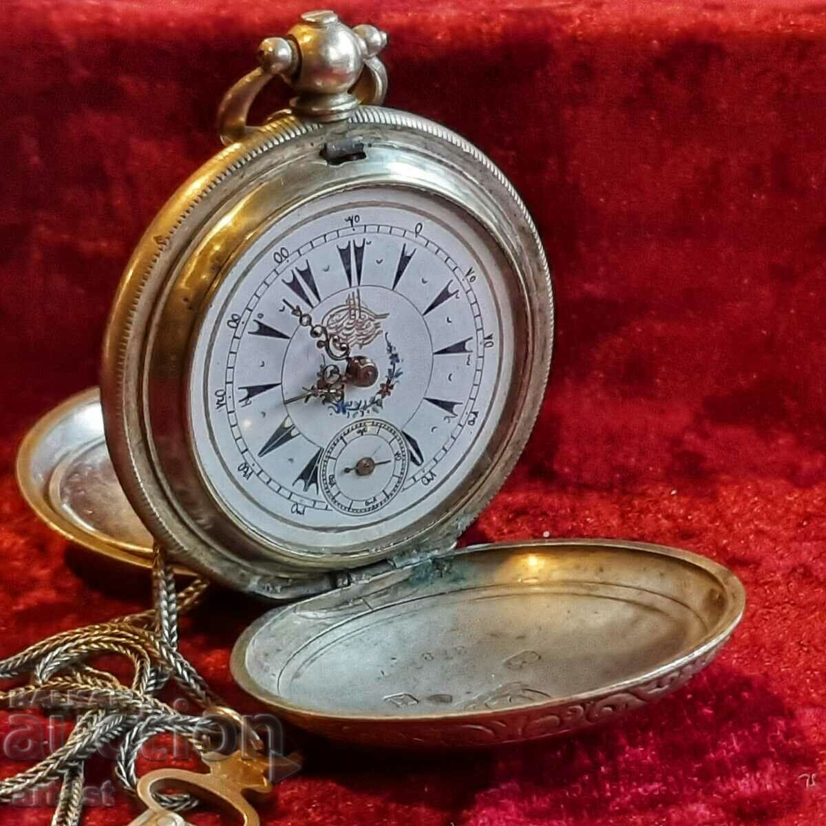 Ръчно гравирана Османски джобен часовник