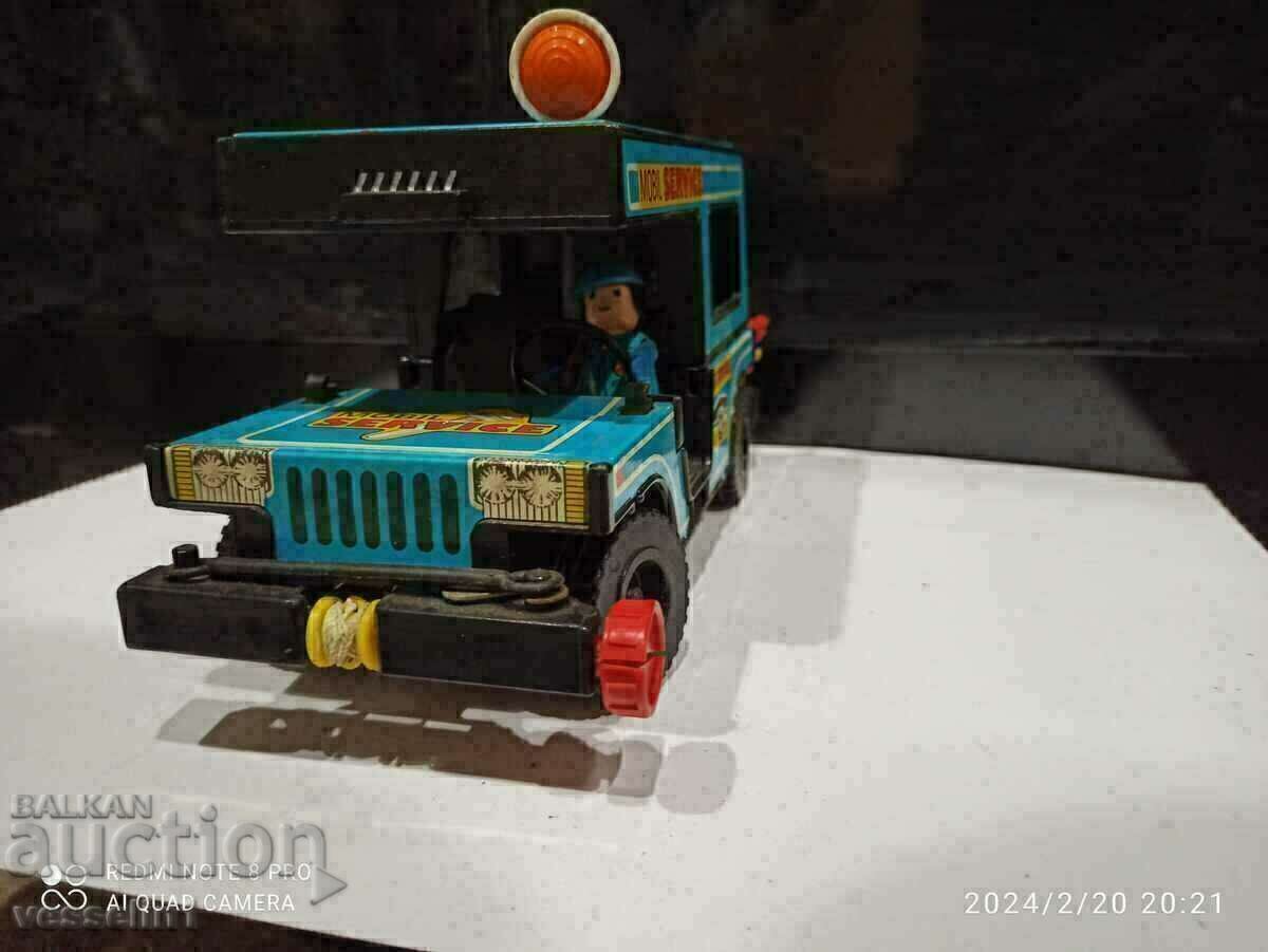 Auction Old large sheet metal car, Jeep DDR 1980-1983. Auction Old large sheet metal car, Jeep DDR 1980-1983.