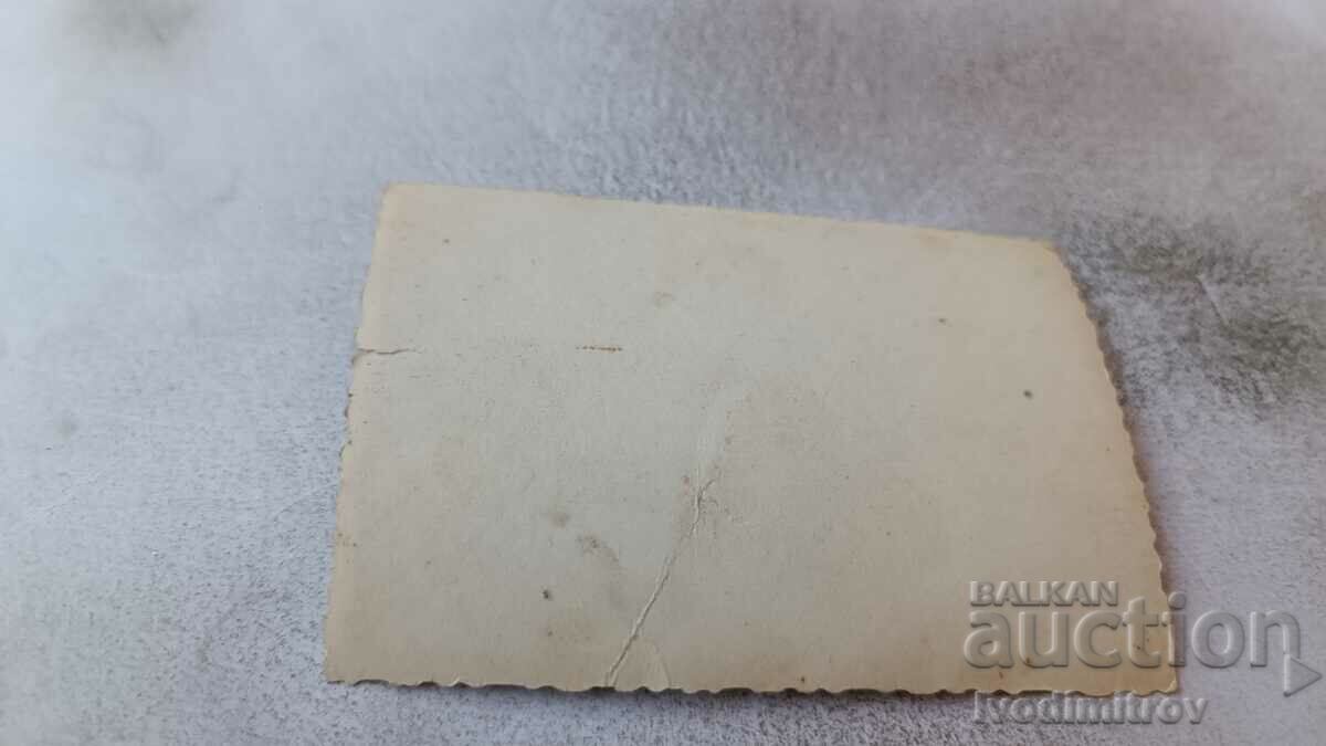 Photo Children playing in the yard with price 1.65 BGN | € 0.84 Photo Children playing in the yard with price 1.65 BGN | € 0.84