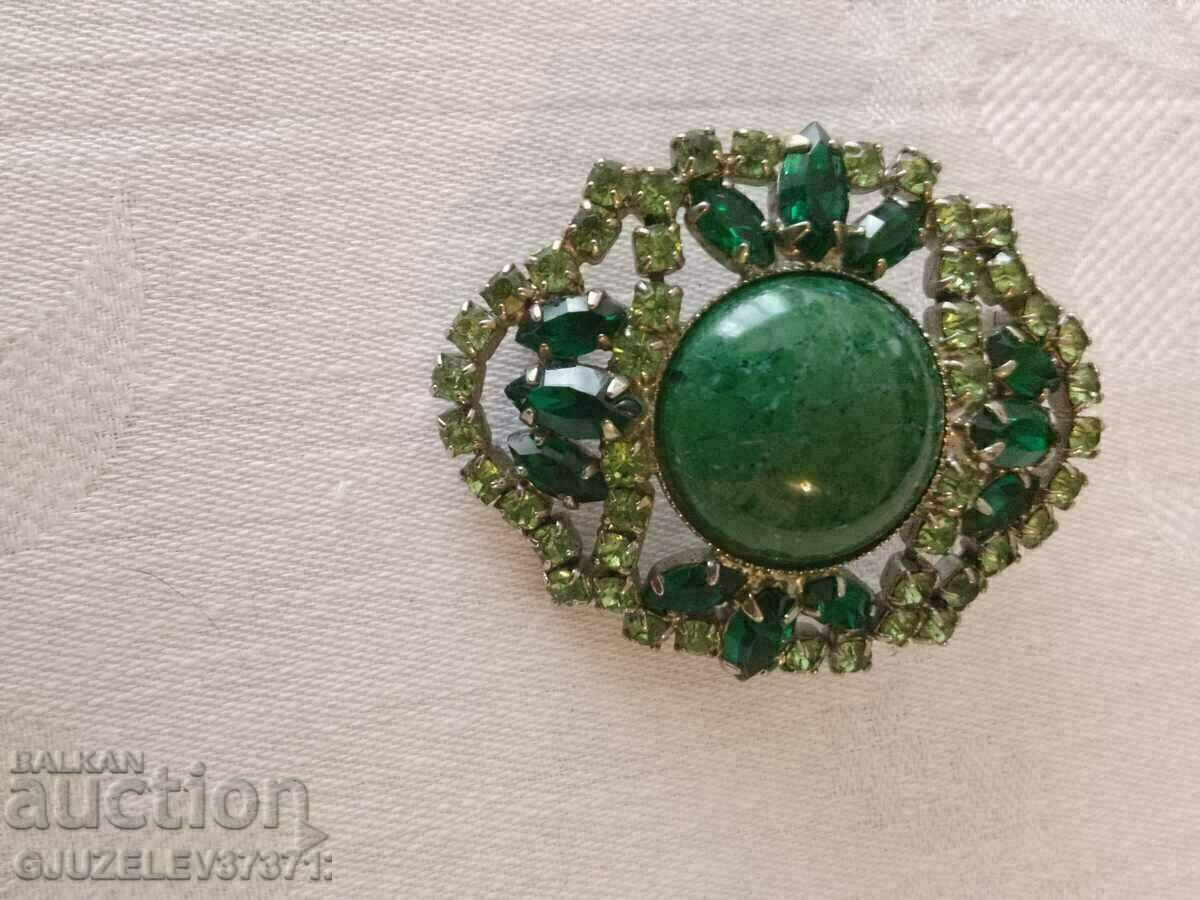 Delivery of Vintage Soviet brooch. Brooch with green crystals - stone Delivery of Vintage Soviet brooch. Brooch with green crystals - stone