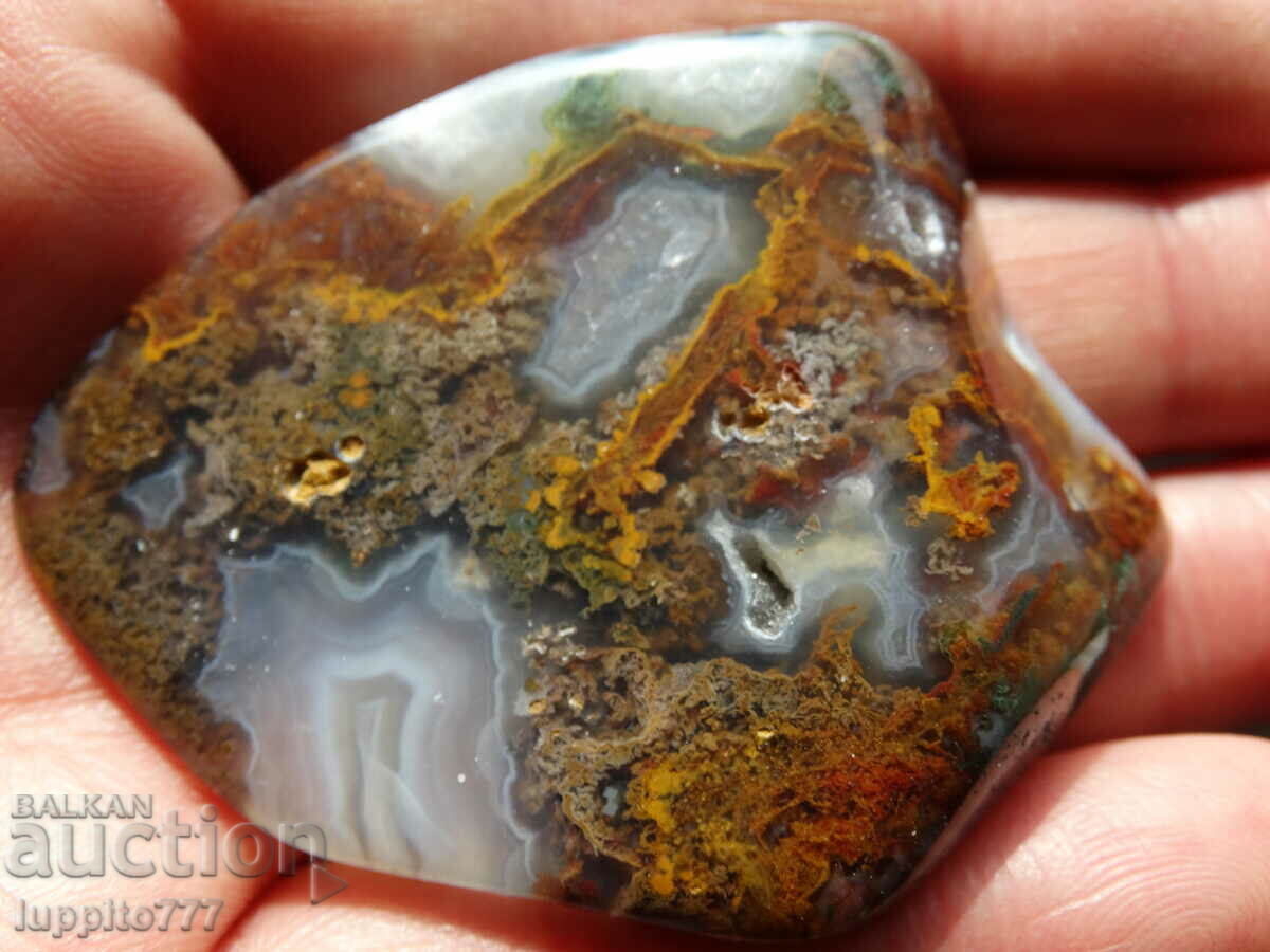 Auction 420 carat natural Orpheus agate with carnelian Auction 420 carat natural Orpheus agate with carnelian