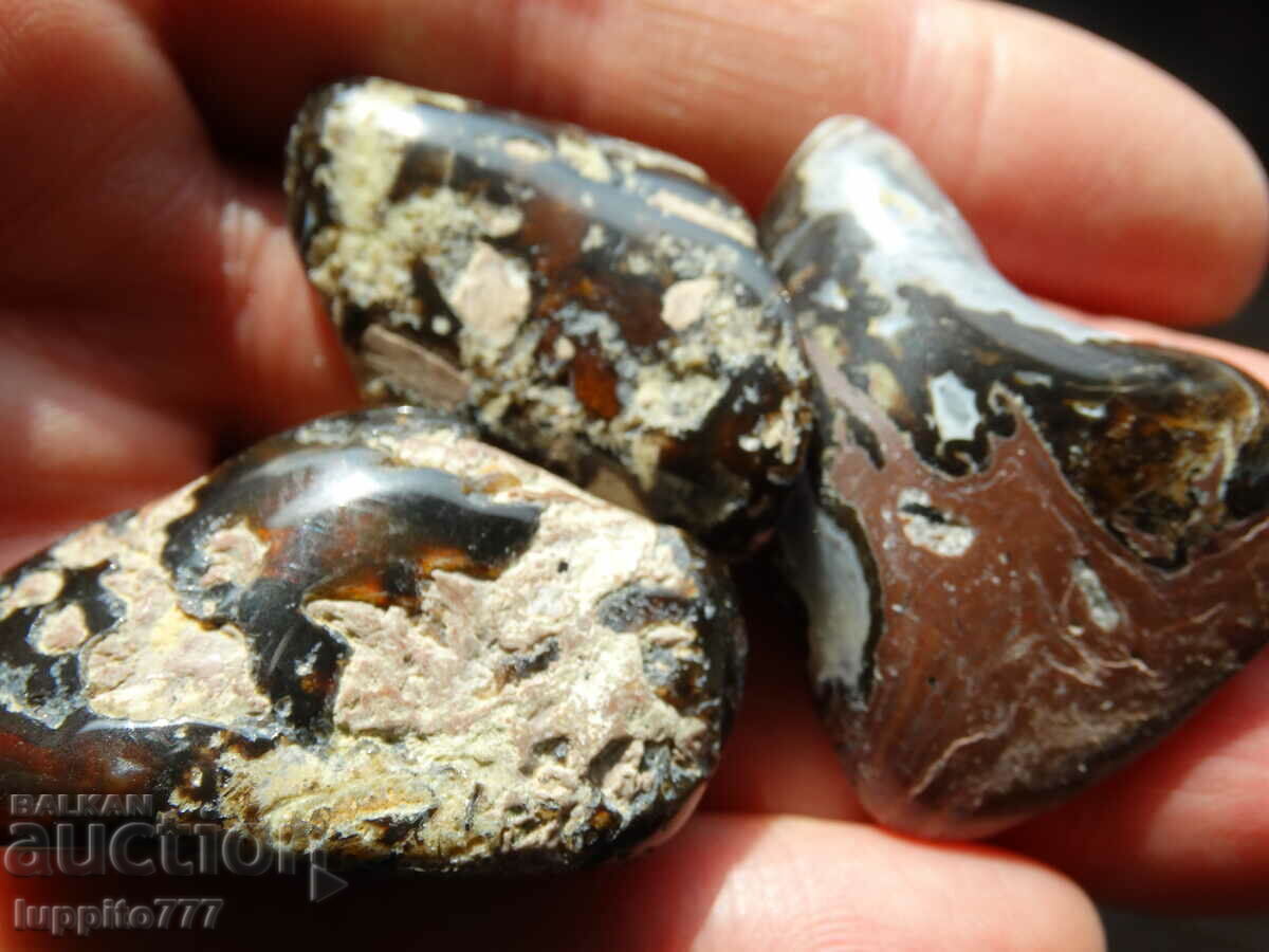 Auction 220 carat natural agate carnelian jasper 3 pieces lot Auction 220 carat natural agate carnelian jasper 3 pieces lot