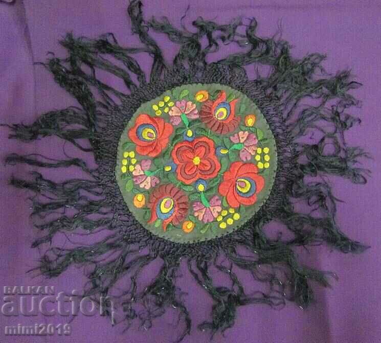 Antique Hand Embroidered Check, Bedspreads 2 pcs. with price 50.00 BGN | € 25.56 Antique Hand Embroidered Check, Bedspreads 2 pcs. with price 50.00 BGN | € 25.56