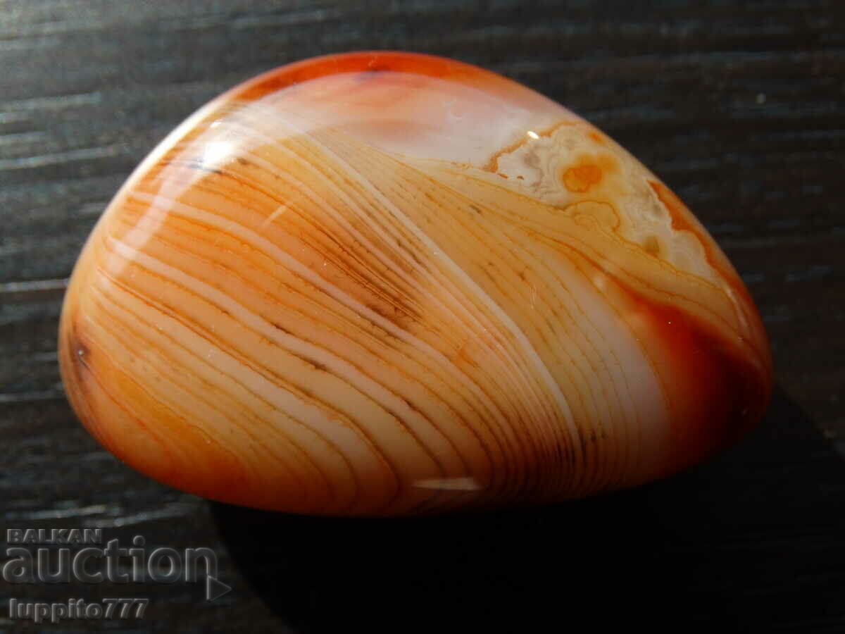 Auction 35 grams of sardonyx agate carnelian Auction 35 grams of sardonyx agate carnelian