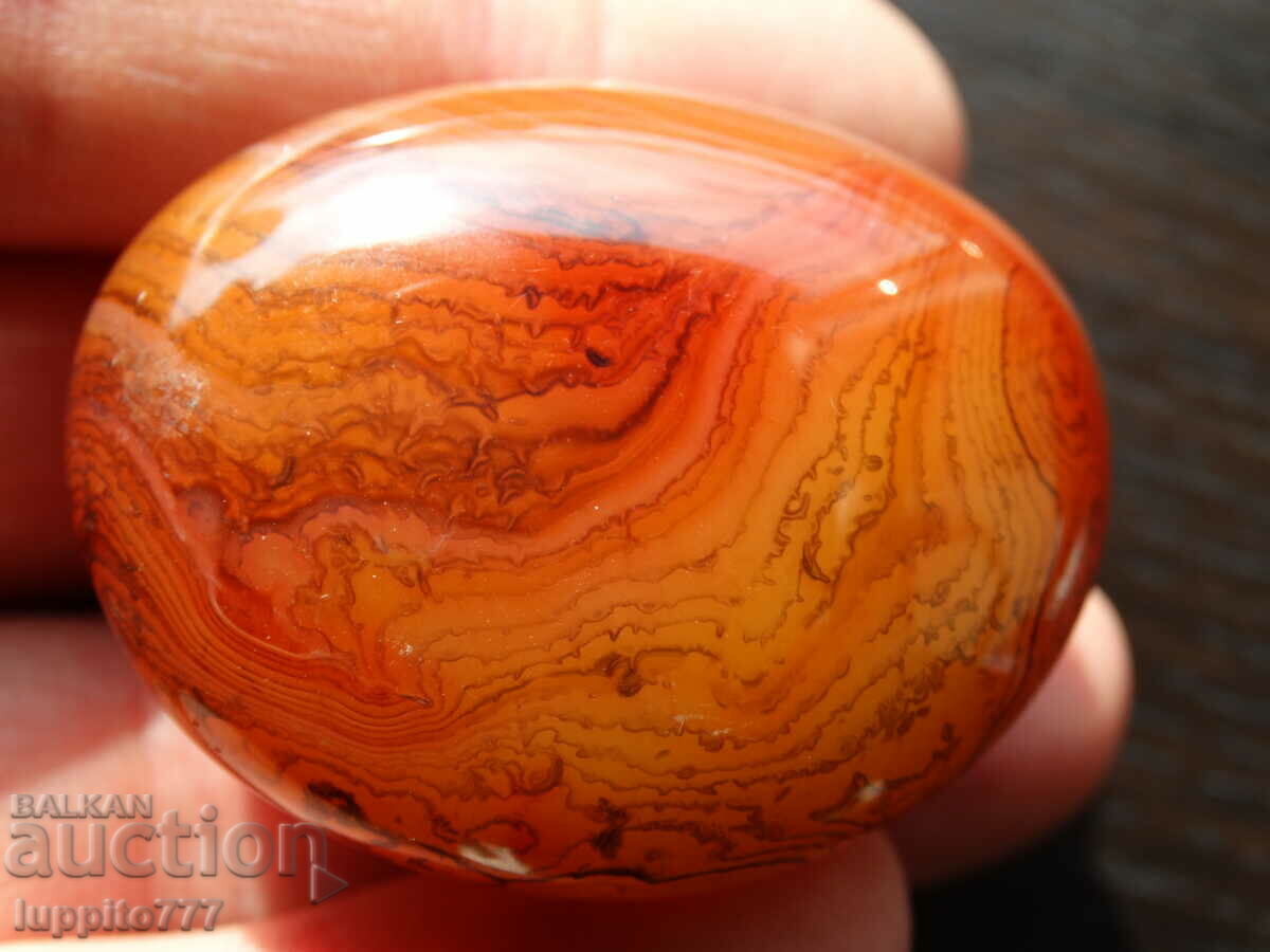 Auction 59 grams sardonyx agate carnelian Auction 59 grams sardonyx agate carnelian