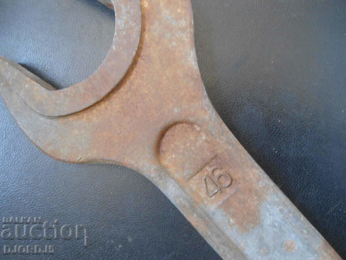 Auction Old key 41-46, marking Auction Old key 41-46, marking