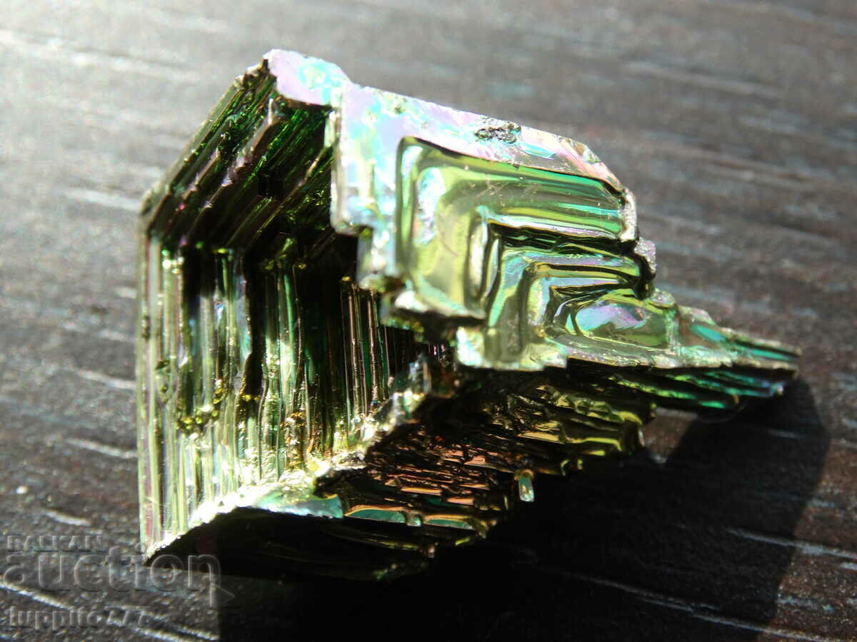 Delivery of 21 grams of titanium bismuth multicolor Delivery of 21 grams of titanium bismuth multicolor