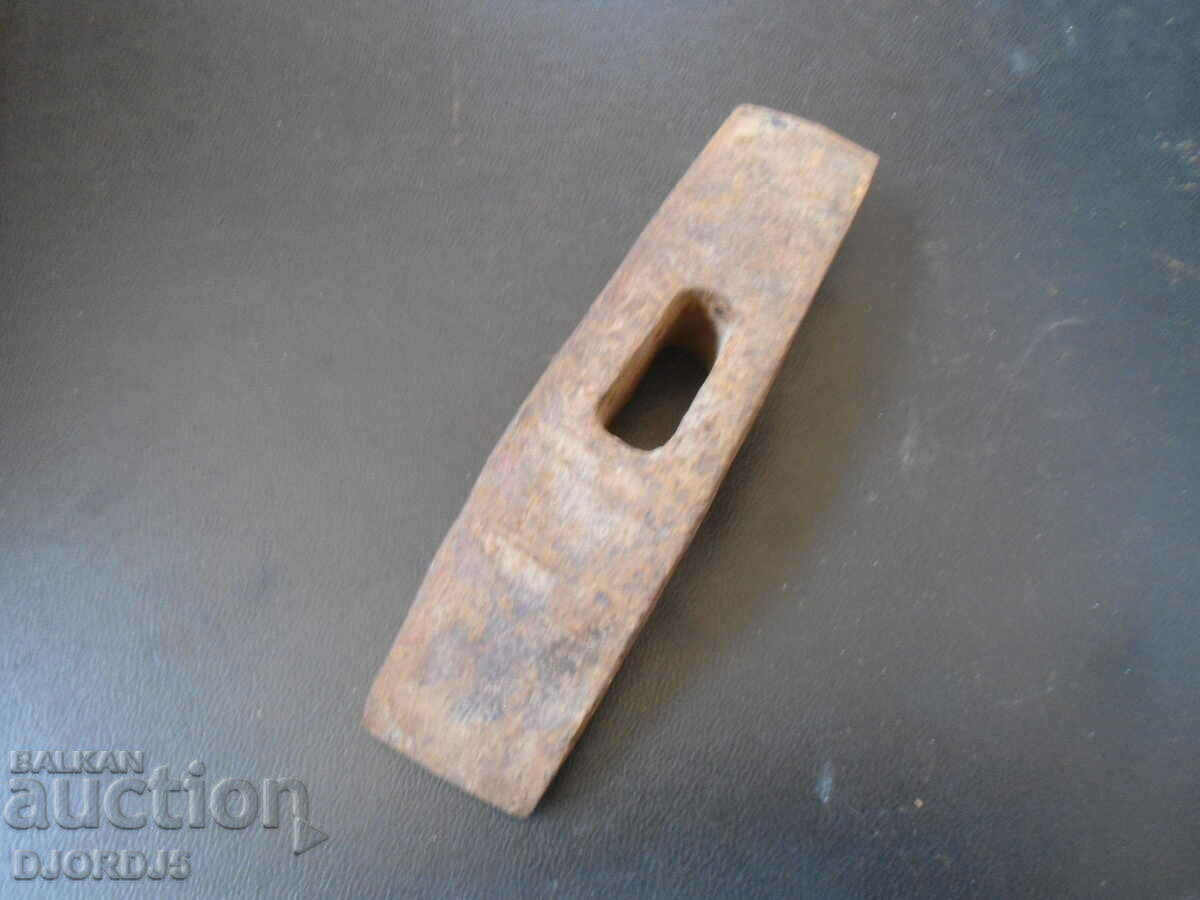 Old specialized hammer, 0.750 kg. with price 7.00 BGN | € 3.58 Old specialized hammer, 0.750 kg. with price 7.00 BGN | € 3.58