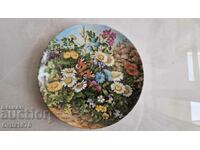 Furstenberg – Colorful porcelain wall plate. Excellent!