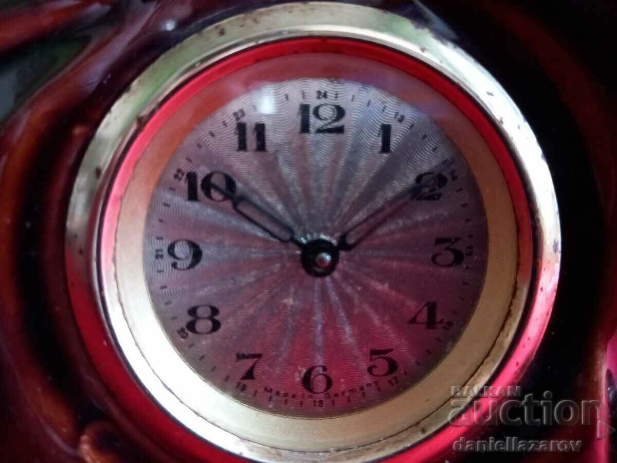 Old German Porcelain Table Mantel Clock LION with price 120.00 BGN | € 61.36 Old German Porcelain Table Mantel Clock LION with price 120.00 BGN | € 61.36