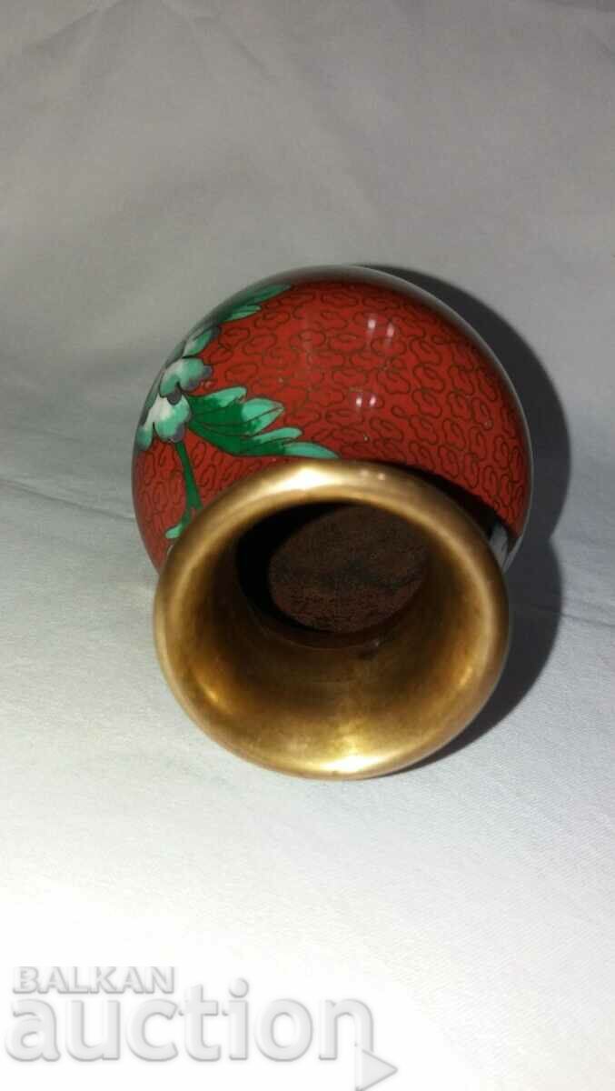 Παράδοση Παλαιό εμαγιέ βάζο Παράδοση Παλαιό εμαγιέ βάζο