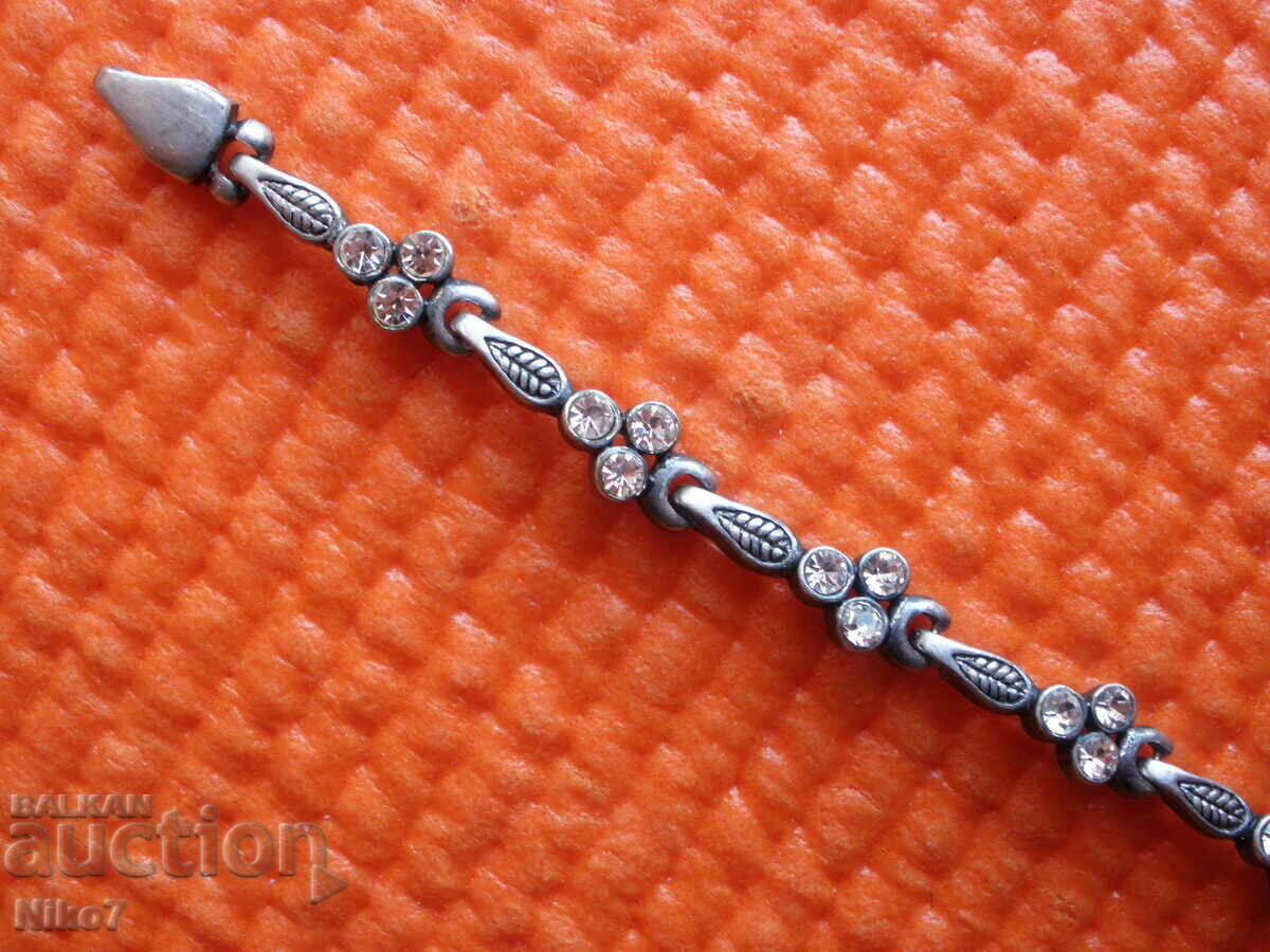 Δημοπρασία Παλιό ασημένιο βραχιόλι με πέτρες. Δημοπρασία Παλιό ασημένιο βραχιόλι με πέτρες.