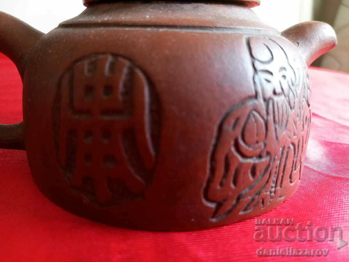 Very Rare Old Clay Chinese Yixing Bowl with Bronze Lid with price 85.00 BGN | € 43.46 Very Rare Old Clay Chinese Yixing Bowl with Bronze Lid with price 85.00 BGN | € 43.46