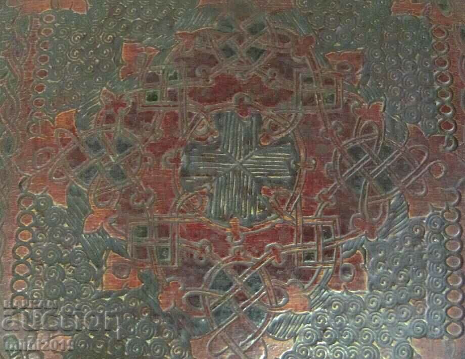 Ξύλινο κουτί κοσμημάτων του 19ου αιώνα με τιμή 40.00 BGN | € 20.45