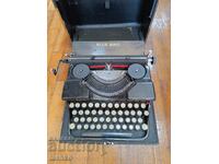 Mașină de scris Moscova