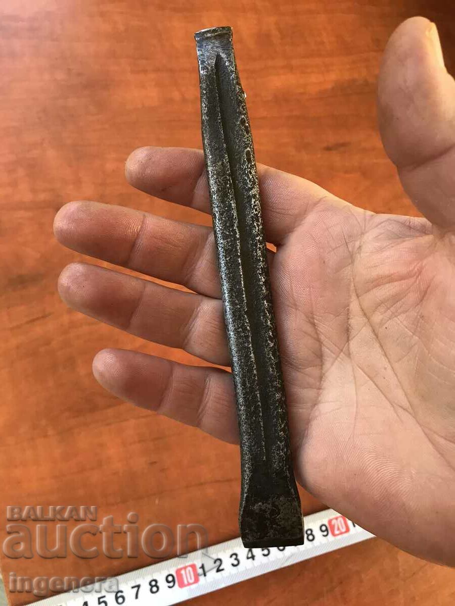 CUTTER OLD FORGED TOOL with price 5.00 BGN | € 2.56 CUTTER OLD FORGED TOOL with price 5.00 BGN | € 2.56