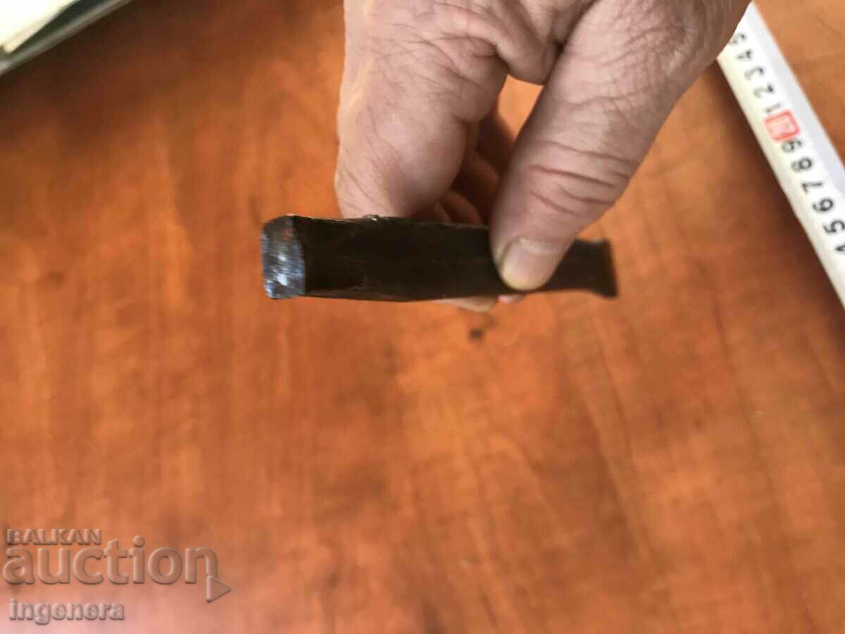 CUTTER OLD FORGED TOOL - 5 CUTTER OLD FORGED TOOL - 5